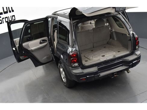 Used 2005 Chevrolet TrailBlazer LS w/ LS Preferred Equipment Group AWD/4WD image 39