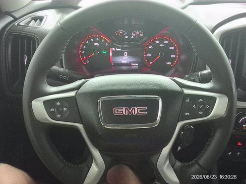 Used 2015 GMC Canyon SLT AWD/4WD image 10