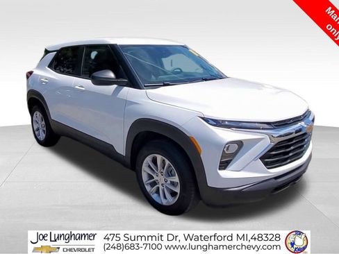 Certified 2026 Chevrolet TrailBlazer LS w/ LS Convenience Package AWD/4WD image 2