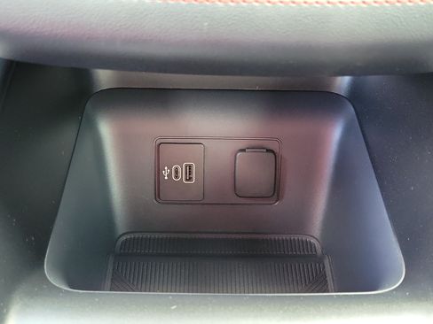 Used 2026 Ford Explorer ST-Line w/ ST-Line Street Pack RWD image 12