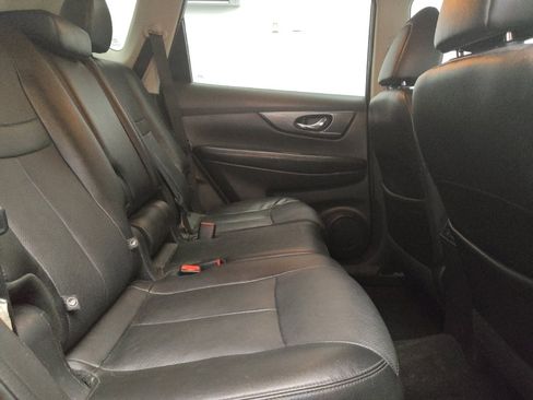 Used 2016 Nissan Rogue SL w/ SL Premium Package FWD image 19