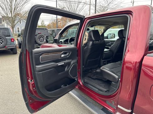 Used 2019 RAM 1500 Laramie image 28