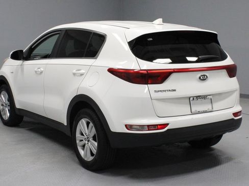 Used 2018 Kia Sportage LX AWD/4WD image 10