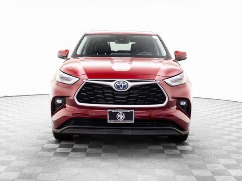 Used 2022 Toyota Highlander XLE image 8