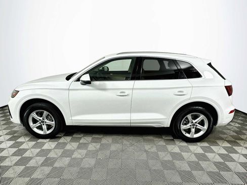 Certified 2023 Audi Q5 2.0T Premium w/ Convenience Package AWD/4WD image 4