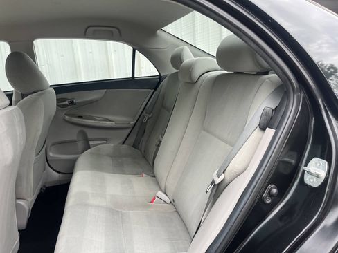 Used 2013 Toyota Corolla LE Special Edition image 14