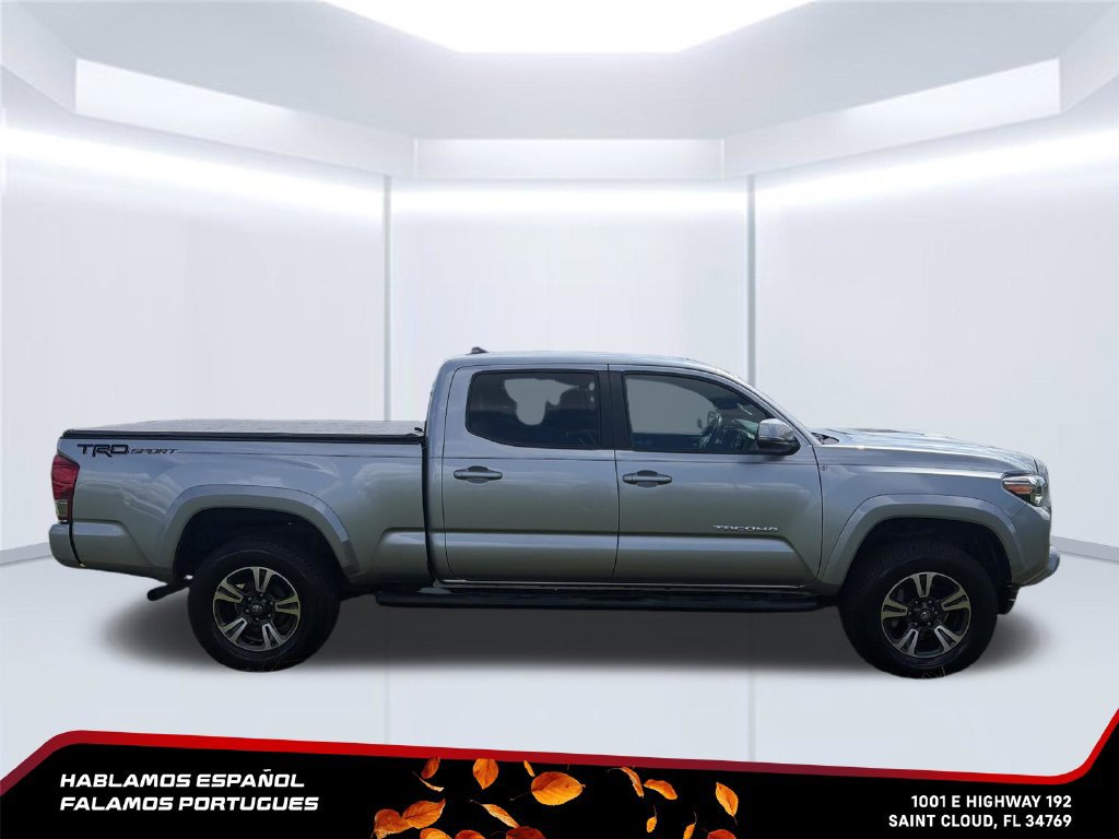 Used 2017 Toyota Tacoma TRD Sport w/ Tow Package RWD image 6