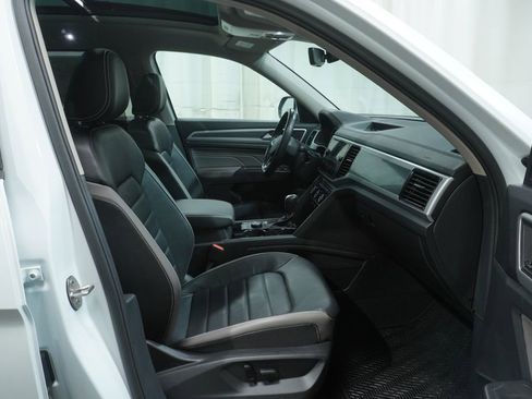 Used 2023 Volkswagen Atlas SEL Premium AWD/4WD image 14