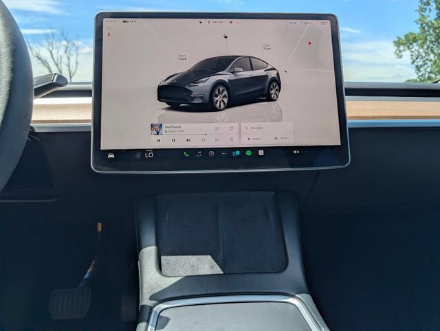 Used 2023 Tesla Model Y Long Range AWD/4WD image 19