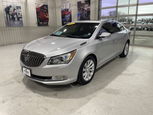 Used 2016 Buick LaCrosse Leather image 13