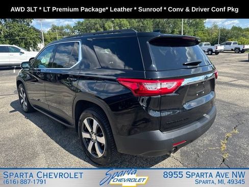 Used 2019 Chevrolet Traverse LT w/ LT Premium Package AWD/4WD image 5