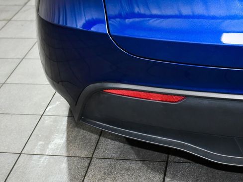 Used 2023 Tesla Model Y Performance AWD/4WD image 74