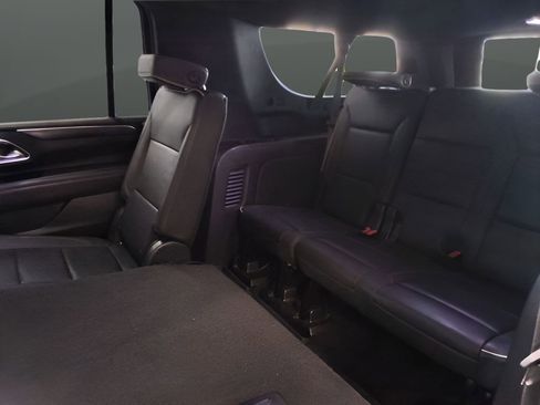 Used 2022 GMC Yukon XL SLT AWD/4WD image 31