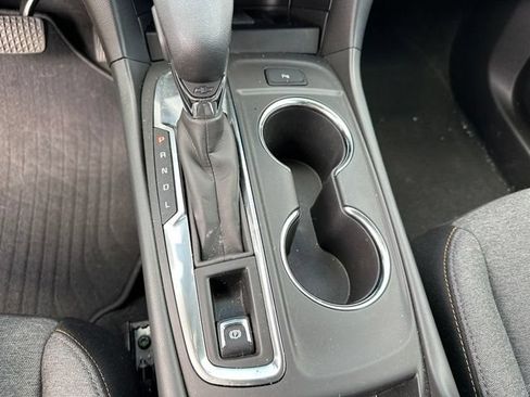 Used 2022 Chevrolet Equinox LT FWD image 18