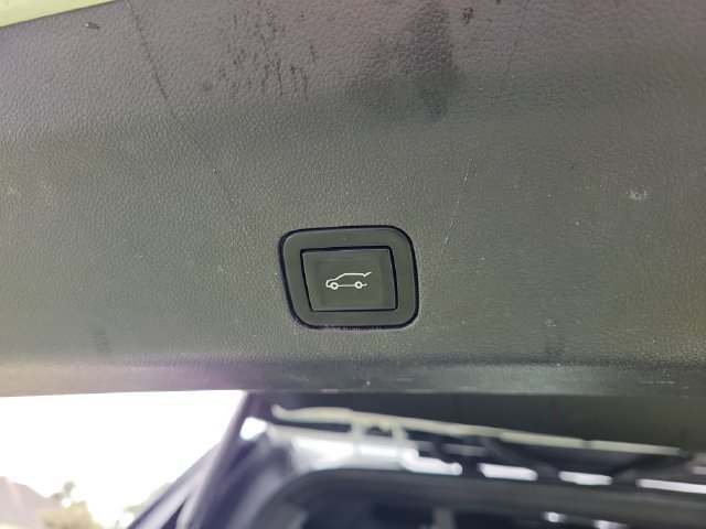 Used 2021 GMC Yukon XL SLT w/ SLT Premium Package RWD image 10