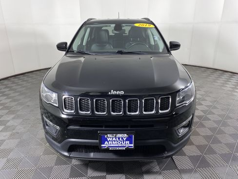 Used 2019 Jeep Compass Latitude w/ Cold Weather Group AWD/4WD image 12