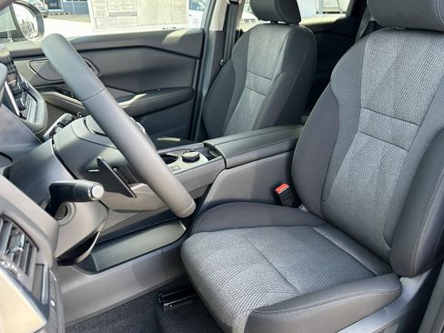 New 2026 Nissan Rogue SV AWD/4WD image 27