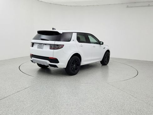 Certified 2025 Land Rover Discovery Sport S image 5