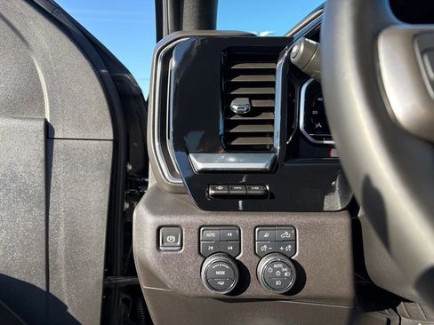 Used 2024 Chevrolet Silverado 2500 High Country w/ High Country Premium Package image 23