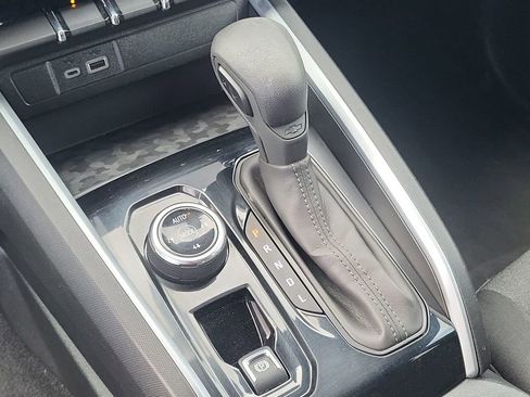 Used 2023 Chevrolet Colorado Trail Boss w/ Advanced Trailering Package image 21