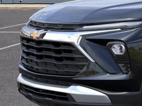 New 2026 Chevrolet TrailBlazer LT w/ Driver Confidence Package FWD image 13
