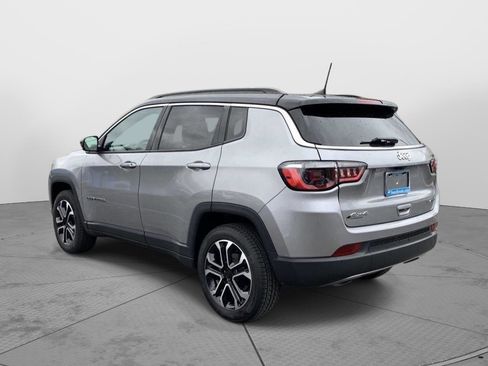 Used 2023 Jeep Compass Limited image 5