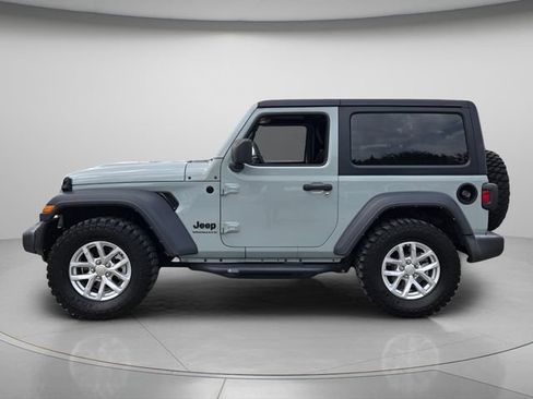 Used 2023 Jeep Wrangler Sport AWD/4WD image 3