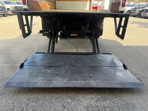 Used 2016 RAM 5500 Tradesman w/ Ambulance Prep Group RWD image 8