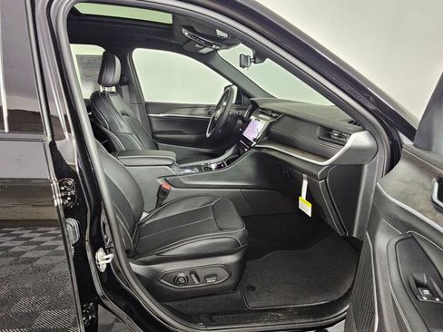 New 2026 Jeep Grand Cherokee L Limited image 38