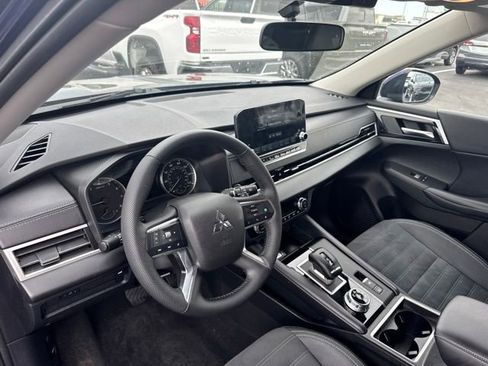 Used 2023 Mitsubishi Outlander Ralliart AWD/4WD image 11