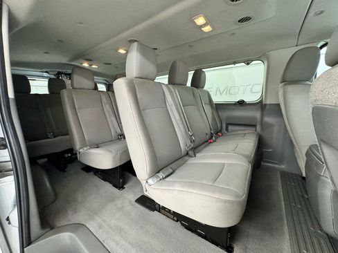 Used 2014 Nissan NV 3500 SV w/ Technology Package RWD image 18