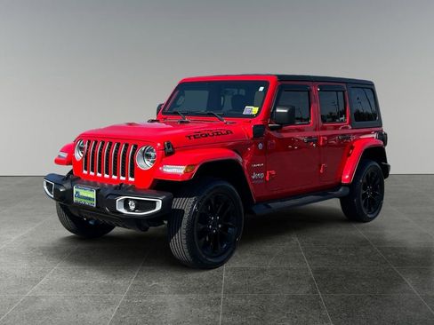 Used 2021 Jeep Wrangler Unlimited Sahara w/ Safety Group AWD/4WD image 4