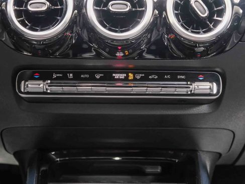 Used 2023 Mercedes-Benz GLA 250 image 15