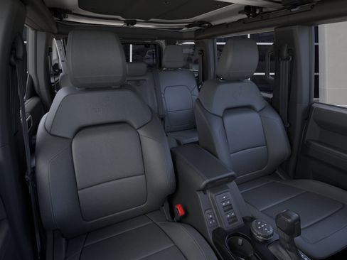 New 2026 Ford Bronco Outer Banks w/ Sasquatch Package AWD/4WD image 10