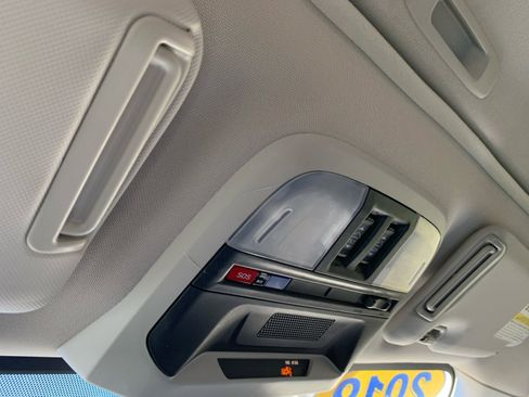 Used 2019 Subaru Crosstrek 2.0i Premium w/ Moonroof Package image 27