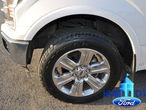 Used 2018 Ford F150 Lariat w/ Equipment Group 502A Luxury image 9