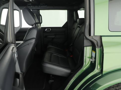 Used 2025 Ford Bronco Outer Banks image 8