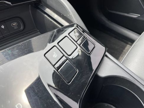 Certified 2025 Kia Sportage EX AWD/4WD image 19