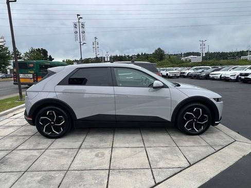 Certified 2024 Hyundai Ioniq 5 SE AWD/4WD image 8