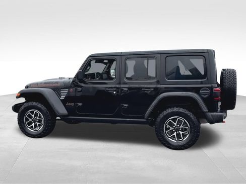 Used 2024 Jeep Wrangler Unlimited Rubicon w/ Technology Group AWD/4WD image 5