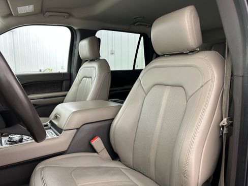 Used 2020 Ford Expedition Limited AWD/4WD image 24