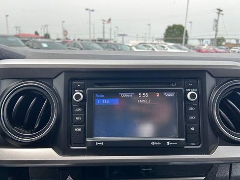 Used 2018 Toyota Tacoma SR5 image 14