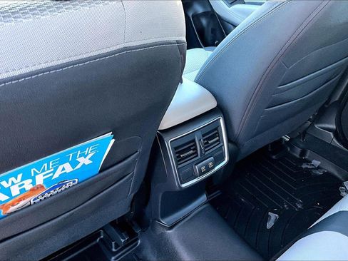 Used 2023 Subaru Forester Premium image 30