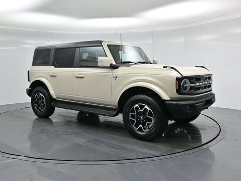New 2025 Ford Bronco Outer Banks image 26
