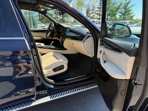 Used 2017 BMW X5 xDrive40e AWD/4WD image 13
