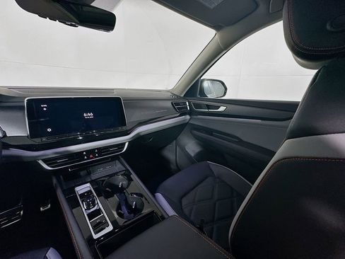 New 2026 Volkswagen Atlas Peak Edition AWD/4WD image 21