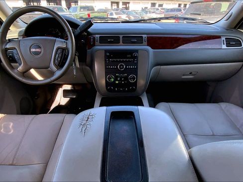 Used 2013 GMC Yukon XL SLT image 14