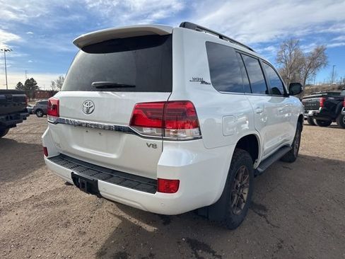 Used 2021 Toyota Land Cruiser Heritage Edition image 6