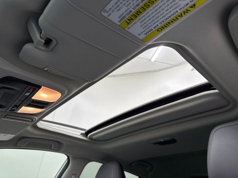 Used 2025 Subaru Crosstrek 2.5i Limited image 21