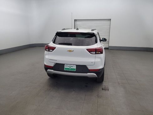 Used 2024 Chevrolet TrailBlazer LT w/ Convenience Package FWD image 7